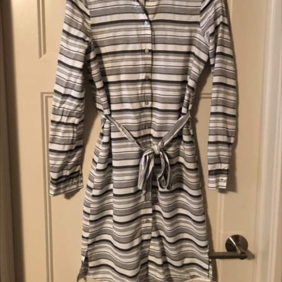 Women’s dress - Picture 2 of 4